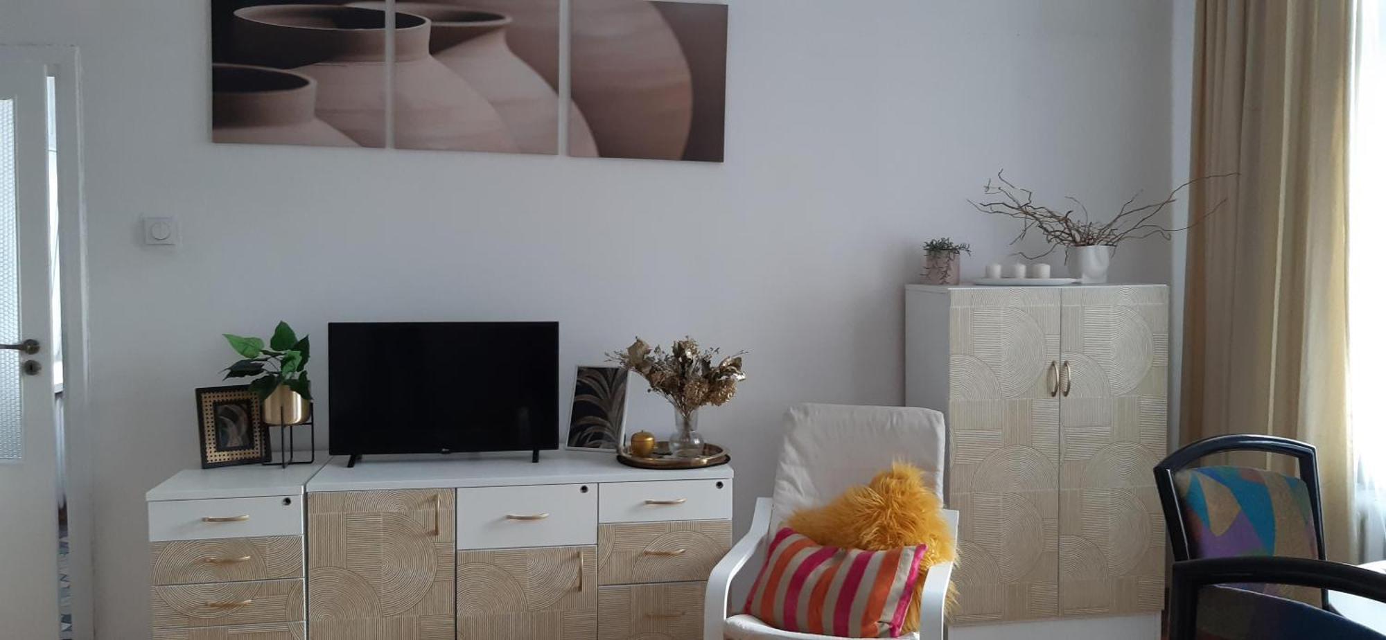 Paryskie Studio W Sercu Warszawy Varšava Exteriér fotografie